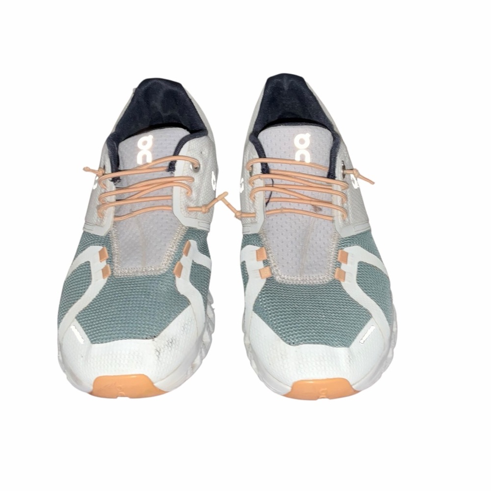 On Running Cloud Sneakers Women’s 7.5